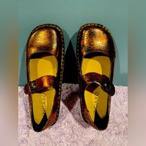 Ingaro Women's Black & Orange Clogs "JANE" Soft Textured  Shoes Size 8 NWOB